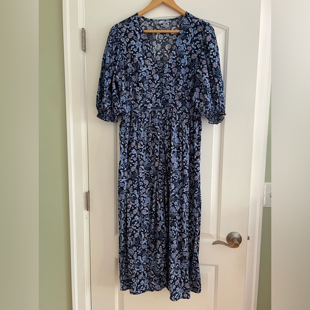 Old Navy dress size M.